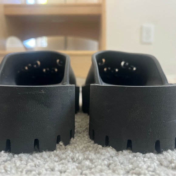 WOMENS GUCCI SLIDES/MULES - Picture 4 of 7